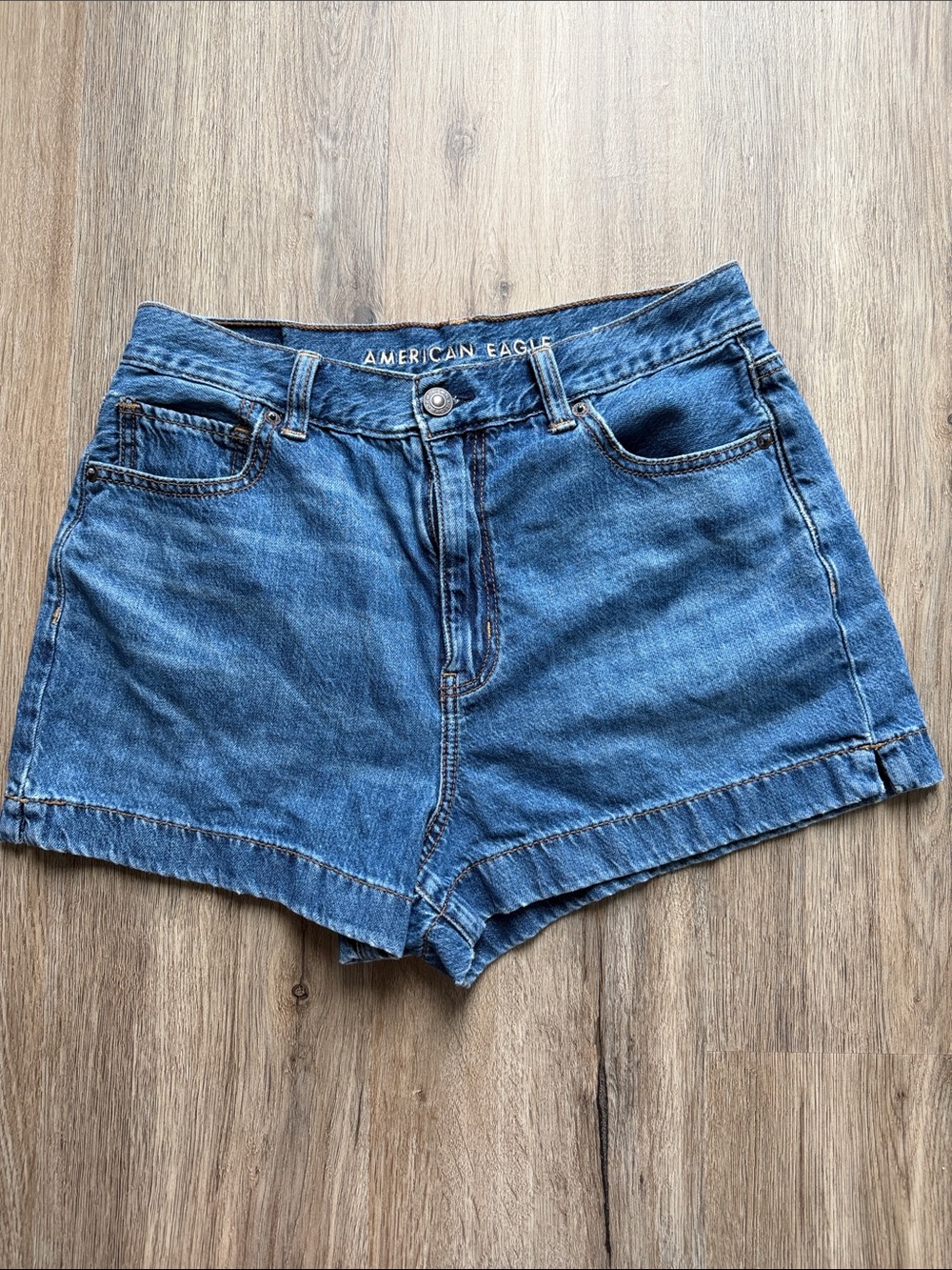 American Eagle Outfitters Mom Shorts